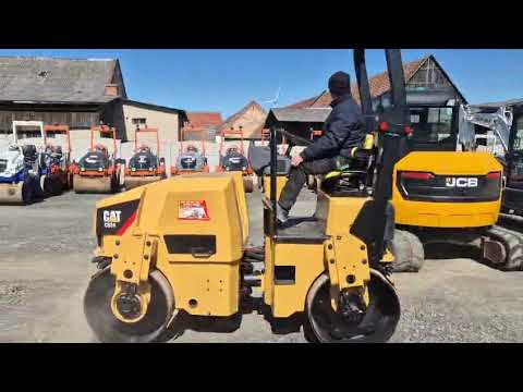 Walec drogowy CAT CB 24 , 2009 rok